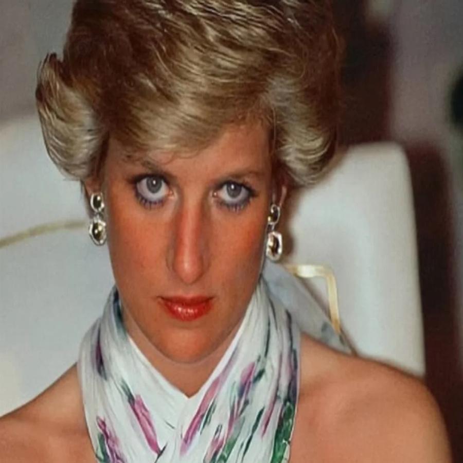 Πριγκίπισσα Νταϊάνα: Ο χωρισμός των γονιών της, το απραγματοποίητο όνειρο, η απιστία και το τραγικό τέλος