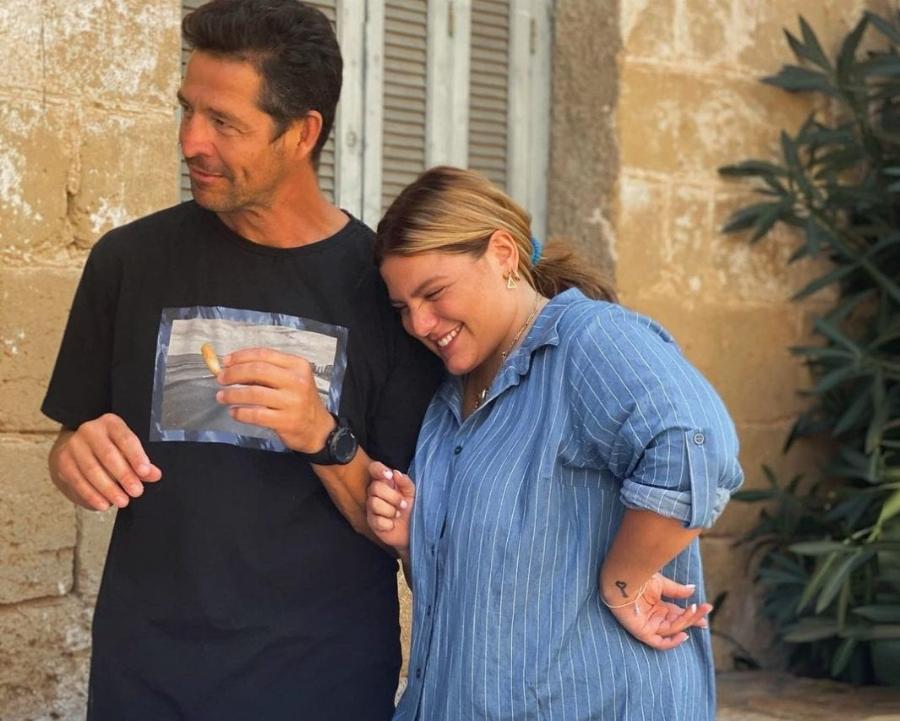 Απόστολος Ρουβάς: Η σύγκριση με τον Σάκη, η αναχώρηση από την Κέρκυρα, το διαζύγιο των γονιών του και η προσωπική του ζωή