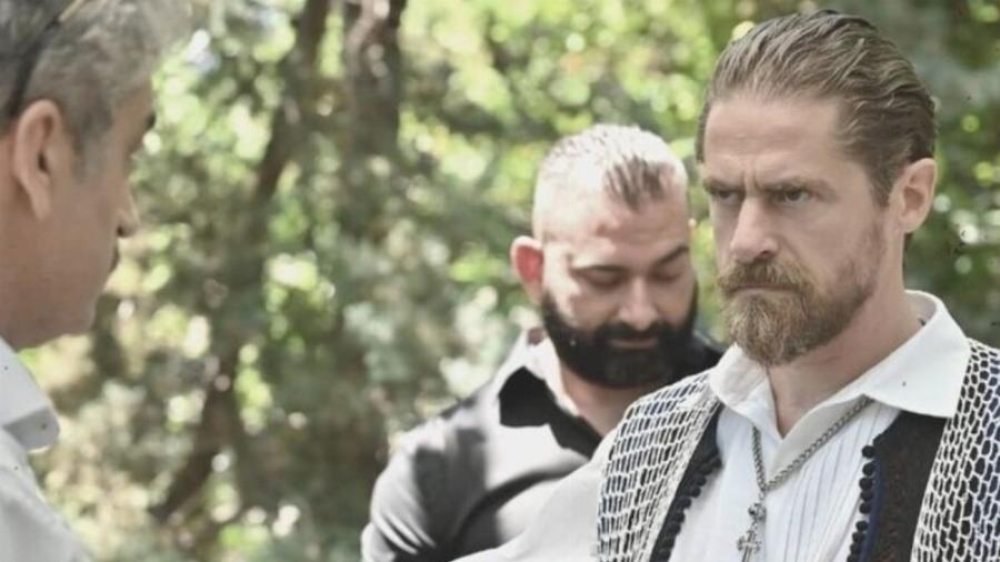 Αποθέωση του Μαθιού στον Σασμό: Το Twitter ψηφίζει τον Σταματάκη ακόμα και με χειροπέδες