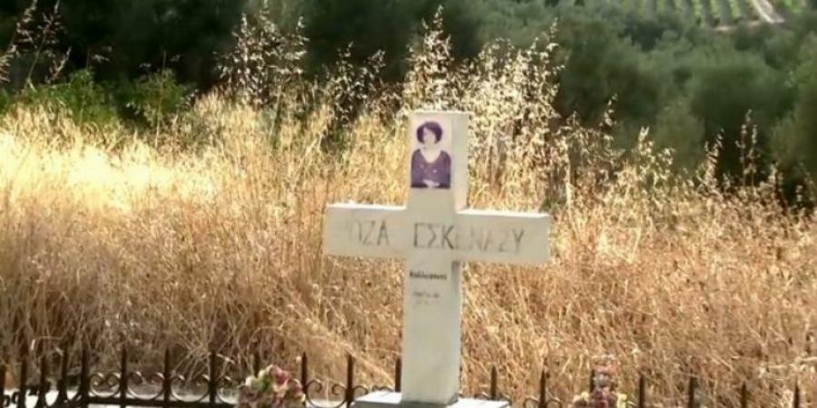 Ρόζα Εσκενάζυ: Το αληθινό όνομα, το κυνήγι του Μεταξά στους ρεμπέτες, η συνεργασία με την Χαρούλα Αλεξίου και το άδοξο τέλος με έναν πρόχειρο τάφο