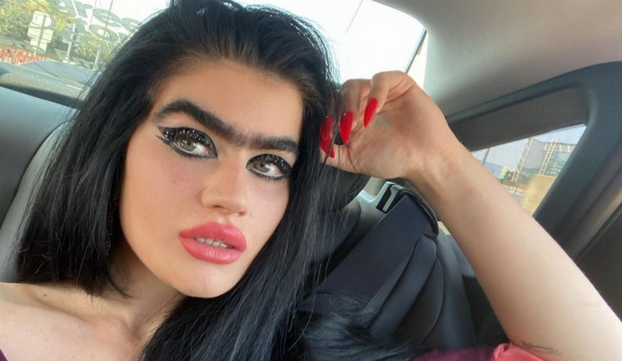 Τα διάσημα φρύδια της Σοφίας Χατζηπαντελή: Το μοντέλο που απέκτησε παγκόσμια φήμη για τα πυκνά φρύδια του