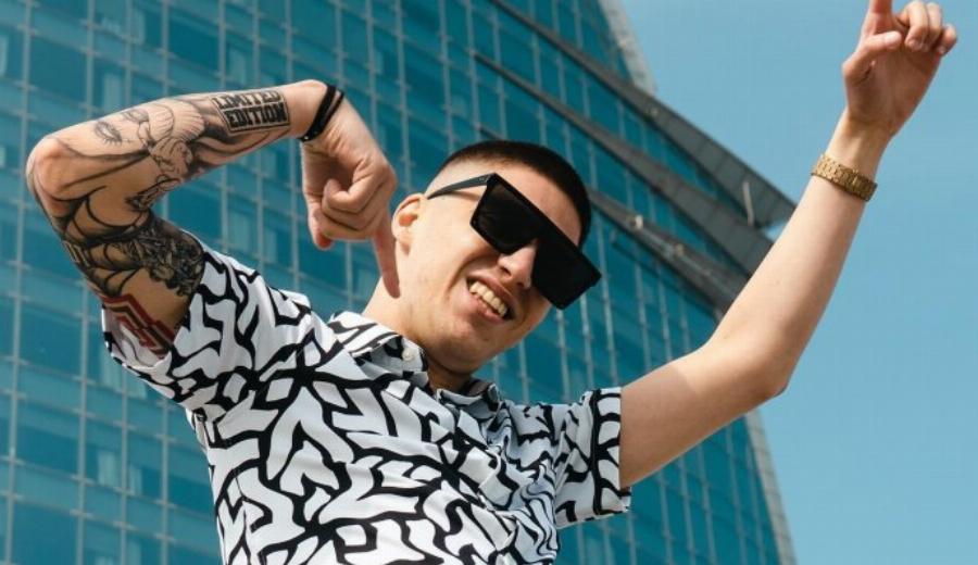 Τα νεότερα για την υγεία του τράπερ Trannos μετά το τροχαίο ατύχημα: Εικόνες από το σημείο στον Άγιο Στέφανο