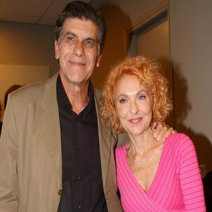 Γιάννης Μπέζος: «Όταν γνώρισα τη Ναταλία ήμουν ήδη παντρεμένος, νεαρός σε ηλικία και κάπως επιπόλαιος»