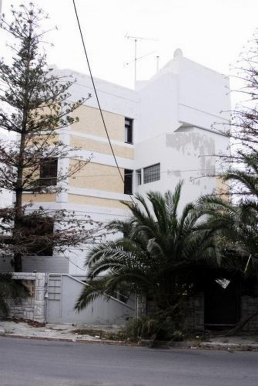 Ένα παλάτι με τα όλα του: Αυτό είναι το μοντέρνο σπίτι του Μάρκου Σεφερλή και της Έλενας Τσαβαλιά που το ζηλεύουμε