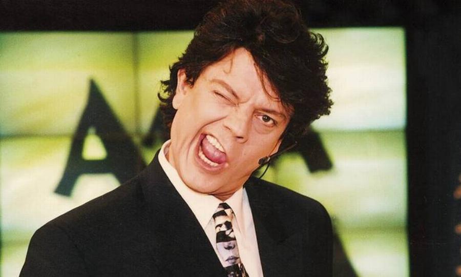 Βλάσσης Μπονάτσος: Ο «Γαρύφαλλος», η σχέση με την Βουγιουκλάκη, ο γάμος με την κόρη της Λάσκαρη και το απαγορευμένο βίντεο κλίπ