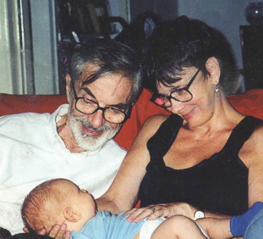 Ξένια Καλογεροπούλου: Ο σκληρός χωρισμός με τον Φέρτη, οι αποβολές και το πρόβλημα με τα μάτια της που την ανάγκασε να ζει στο σκοτάδι