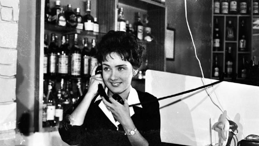 Ξένια Καλογεροπούλου: Ο σκληρός χωρισμός με τον Φέρτη, οι αποβολές και το πρόβλημα με τα μάτια της που την ανάγκασε να ζει στο σκοτάδι