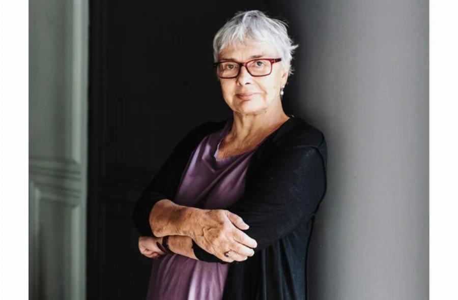 Ξένια Καλογεροπούλου: Ο σκληρός χωρισμός με τον Φέρτη, οι αποβολές και το πρόβλημα με τα μάτια της που την ανάγκασε να ζει στο σκοτάδι