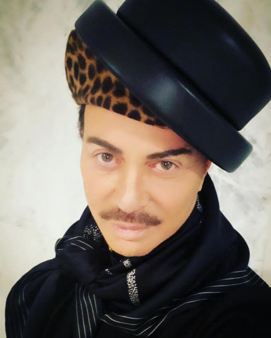 Λάκης Γαβαλάς: «Στη φυλακή κατάλαβα ότι καλά κάνει και γράφει ‘άρρεν’ η ταυτότητά μου»