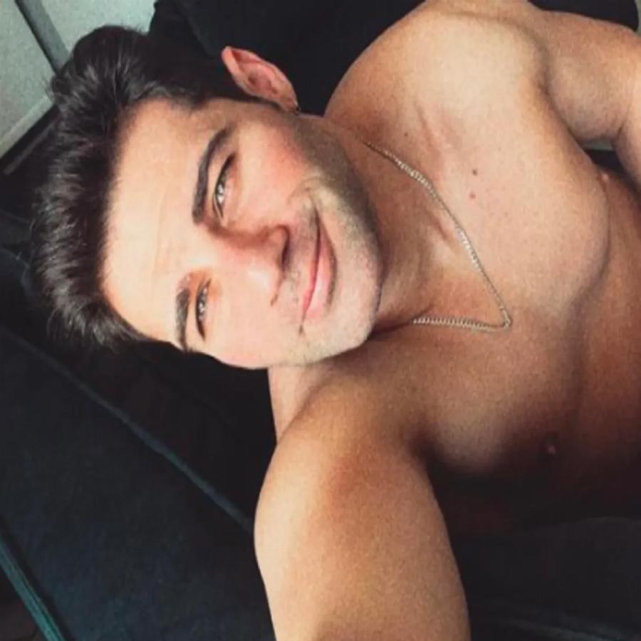 Συγκινεί ο Πέτρος Ιακωβίδης: «Μακάρι να είμαι σαν τον πατέρα μου και η γυναίκα μου σαν τη μητέρα μου στο να μεγαλώσουμε τα παιδιά μας»