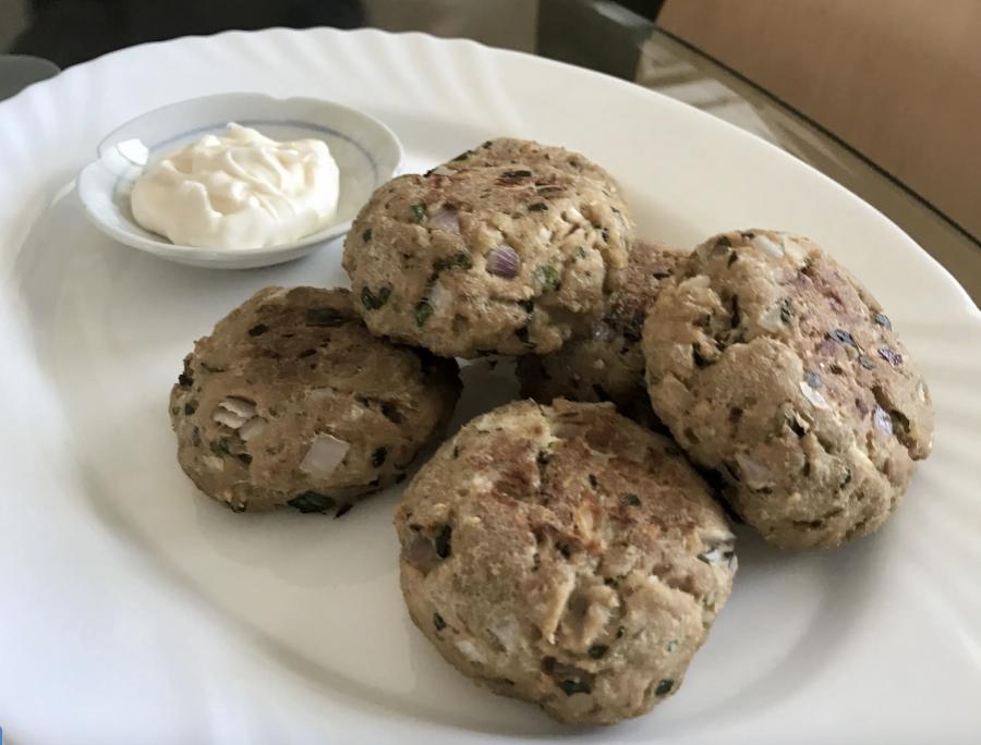 Η πιο λαχταριστή συνταγή με μπιφτέκια: Με τόνο και μαγιονέζα – γίνονται πιο αφράτα και ζουμερά