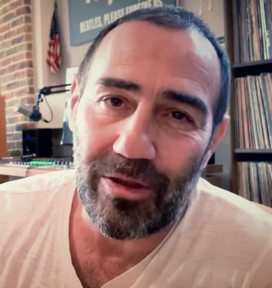 Δύσκολες ώρες για τον Αντώνη Κανάκη: Μαύρη μέρα για τον παρουσιαστή, η σπαρακτική ανάρτηση στο Facebook