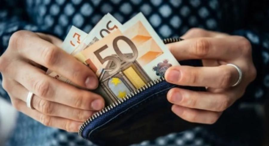 Έρχεται το επίδομα ακρίβειας: Πότε και ποιοι θα πάρουν 250 ευρώ, διεύρυνση των δικαιούχων