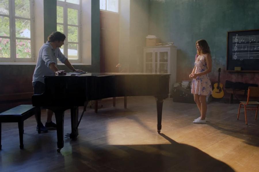 Θεαματική πρεμιέρα για Maestro: Αποθέωση για Αλεξίου και υπόκλιση στον Παπακαλιάτη για τα κοινωνικά μηνύματα που πέρασε η σειρά