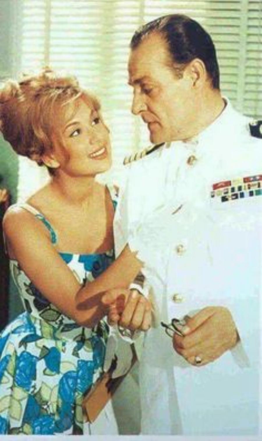 Ολόκληρο αρχοντικό: Έτσι είναι σήμερα το σπίτι που γυρίστηκε “Η Αλίκη στο Ναυτικό” με την Βουγιουκλάκη