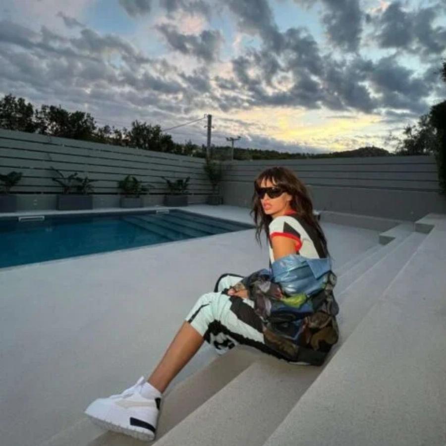 Προσπαθούσε να κρύψει την κοιλίτσα της: Σούσουρο με φώτο της Ελένης Φουρέιρα που διέρρευσε στο διαδίκτυο