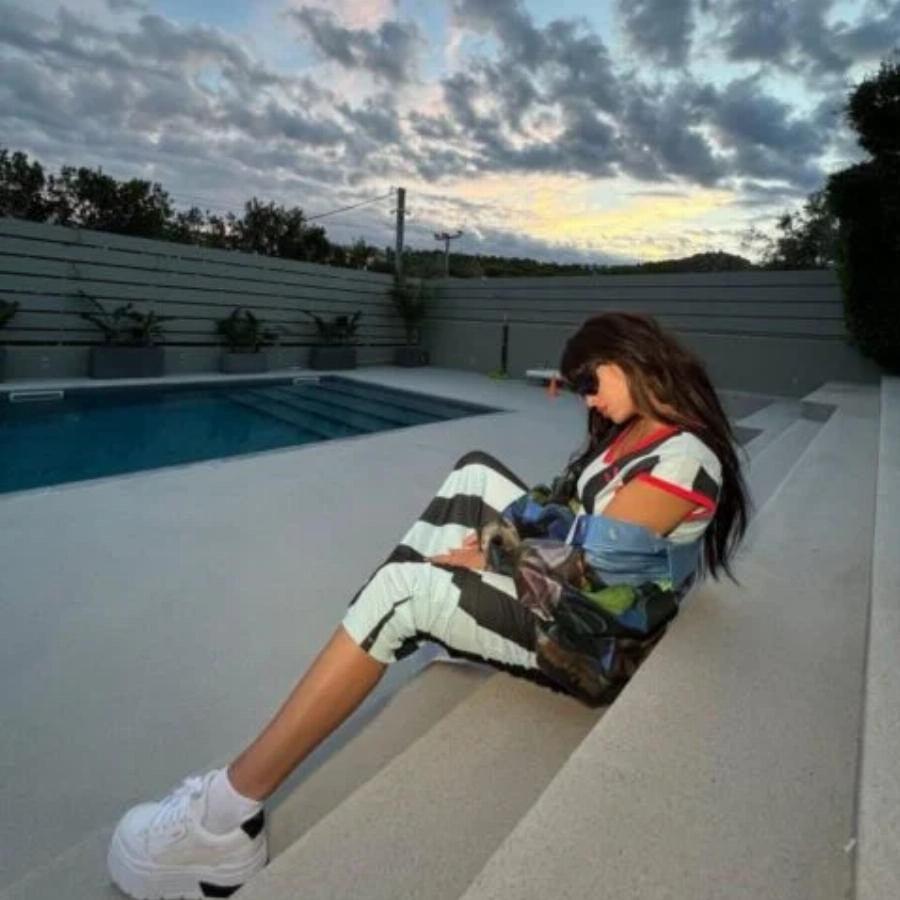 Προσπαθούσε να κρύψει την κοιλίτσα της: Σούσουρο με φώτο της Ελένης Φουρέιρα που διέρρευσε στο διαδίκτυο