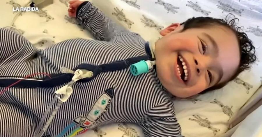 Πέρασε όλη του την ζωή στο νοσοκομείο: Εξιτήριο για τον μικρό 3χρονο μαχητή, πάει για πρώτη φορά σπίτι του