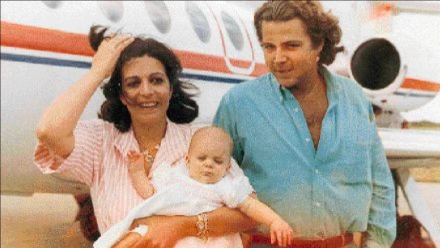 Χριστίνα Ωνάση: Οι 3 γάμοι που έληξαν άδοξα, οι θυελλώδεις σχέσεις, τα παιδιά εκτός γάμου, και οι κακές σχέσεις με τα αδέρφια της