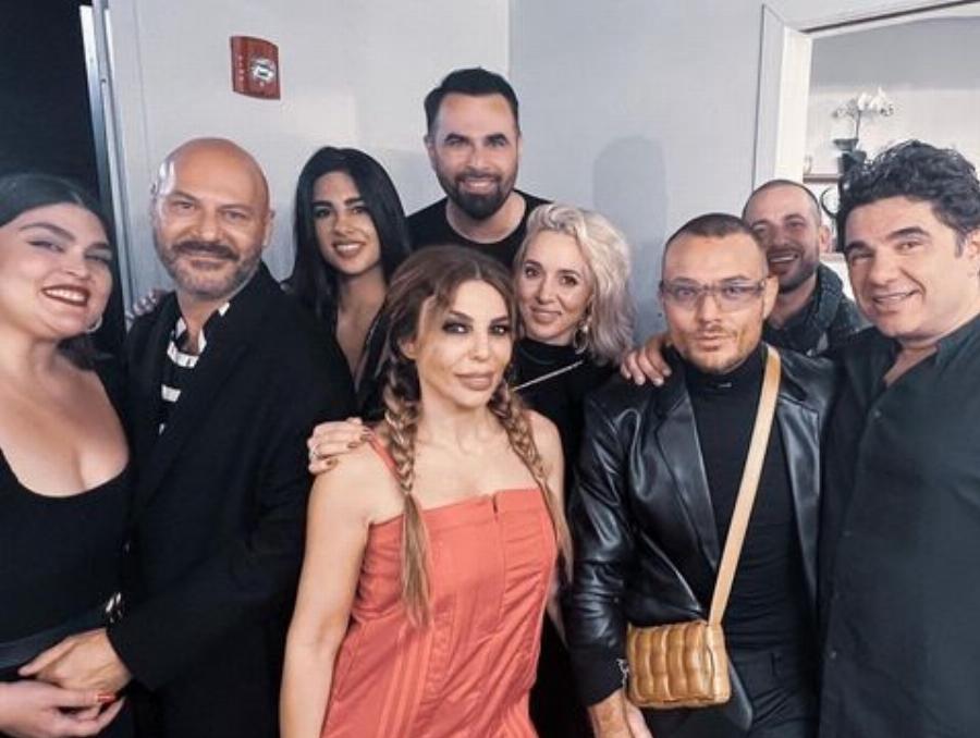 Κατάξανθη, σαν σταρ του Χόλιγουντ: Ξετρέλανε τους πάντες η Καλομοίρα με την νέα θεαματική αλλαγή στην εμφάνιση της