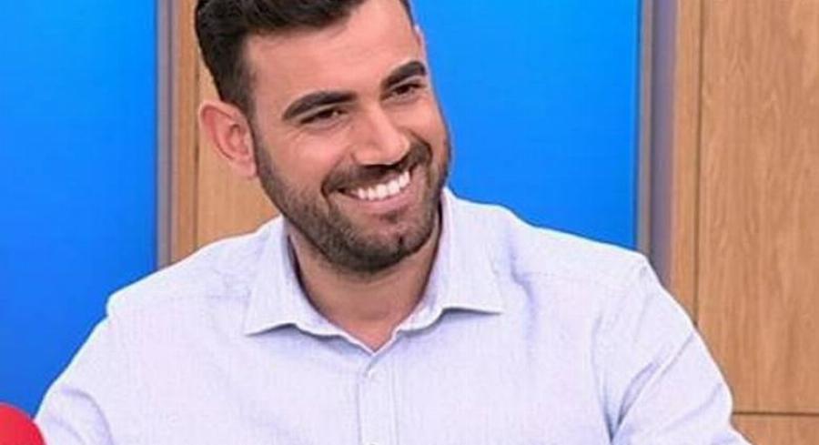 Νίκος Πολυδερόπουλος: «Έχω 3 αδέλφια. Την μητέρα μας την είχαμε βασίλισσα γιατί έτσι μας έμαθε ο πατέρας μας.»