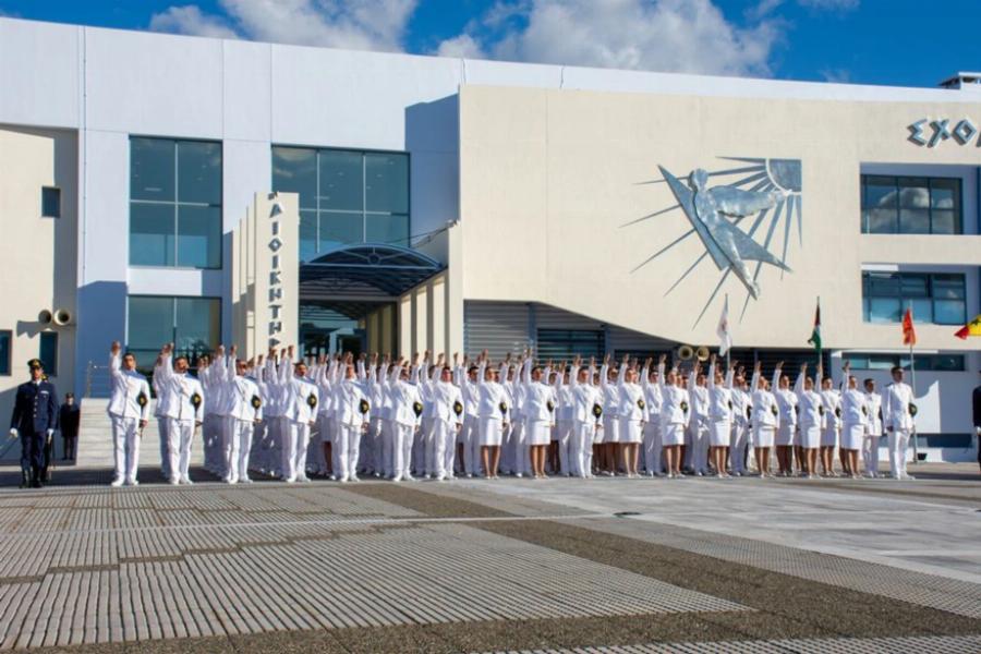 Συγκίνηση και υπερηφάνεια: Ορκίστηκαν 159 νέοι Ίκαροι στην αεροπορική βάση Δεκέλειας