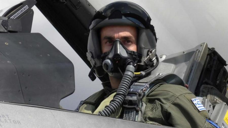 Μας κάνει υπερήφανους ο Γιώργος Ανδρουλάκης: Ο πιλότος από την Κρήτη που συγκαταλέγεται στους πρώτους διεθνώς