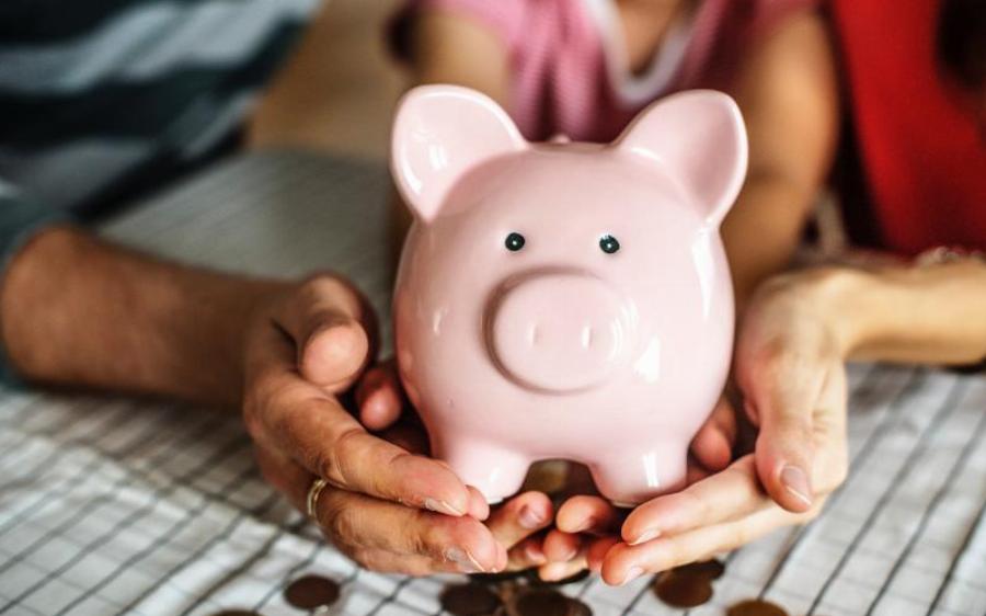 Εξομολόγηση πατέρα: «Με λένε Κώστα και βάζω τη διατροφή απευθείας στον λογαριασμό του 8χρονου παιδιού μου»