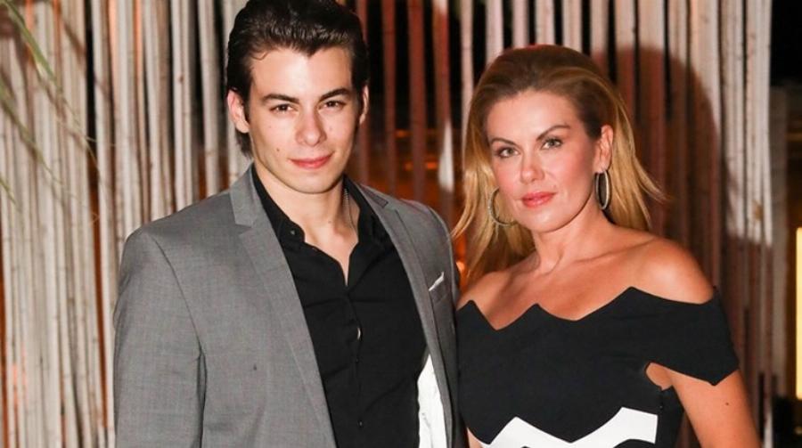 Ευγενία Μανωλίδου: Ο γιος της Αλέξανδρος από τον πρώτο της γάμο, έγινε 27 ετών και είναι σκηνοθέτης