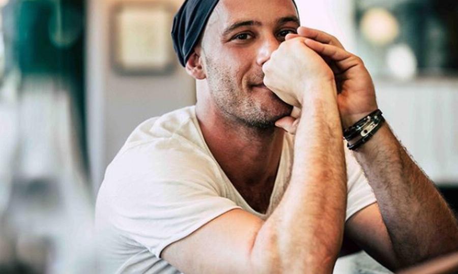 Ο Αντίνοος Αλμπάνης συγκινεί: «Τελείωσα τις χημειοθεραπείες, δεν κάνω συχνά εξετάσεις, νιώθω επιτέλους άνθρωπος»