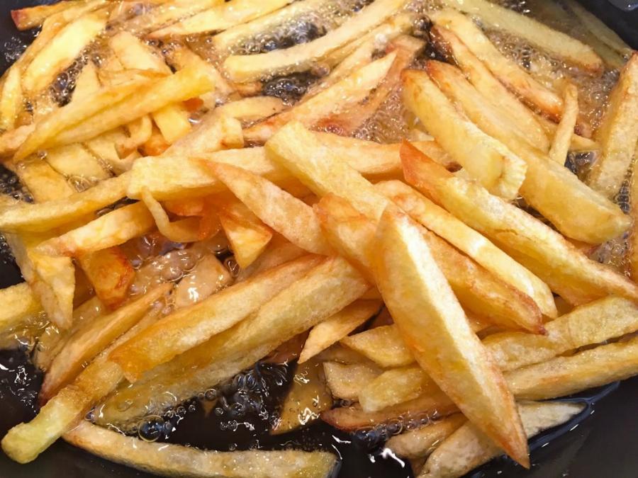 Ο τρόπος για να κάνετε τις πιο τραγανές και νόστιμες τηγανητές πατάτες: Το μυστικό με το λάδι