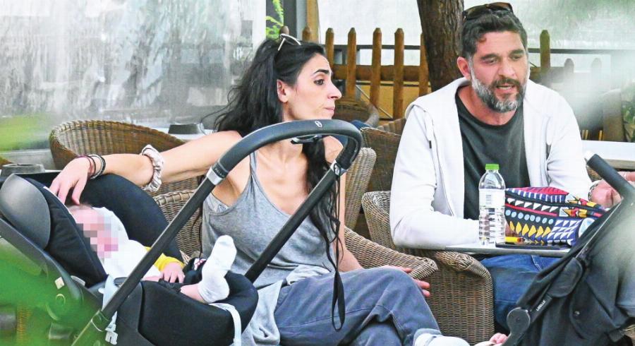 Ευτυχισμένος μπαμπάς ο Πάνος Ιωαννίδης: Οι πρώτες φωτογραφίες με τη σύντροφό του και τον νεογέννητο γιο τους