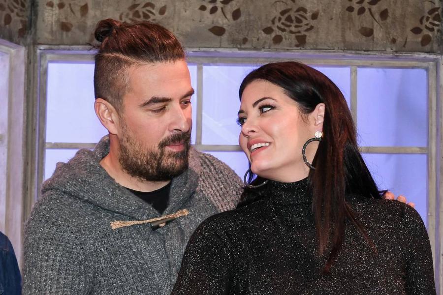 Κατάλευκο και ονειρεμένο: Αυτό είναι το μίνιμαλ σπίτι της Μαρίας Κορινθίου και του Γιάννη Αϊβάζη