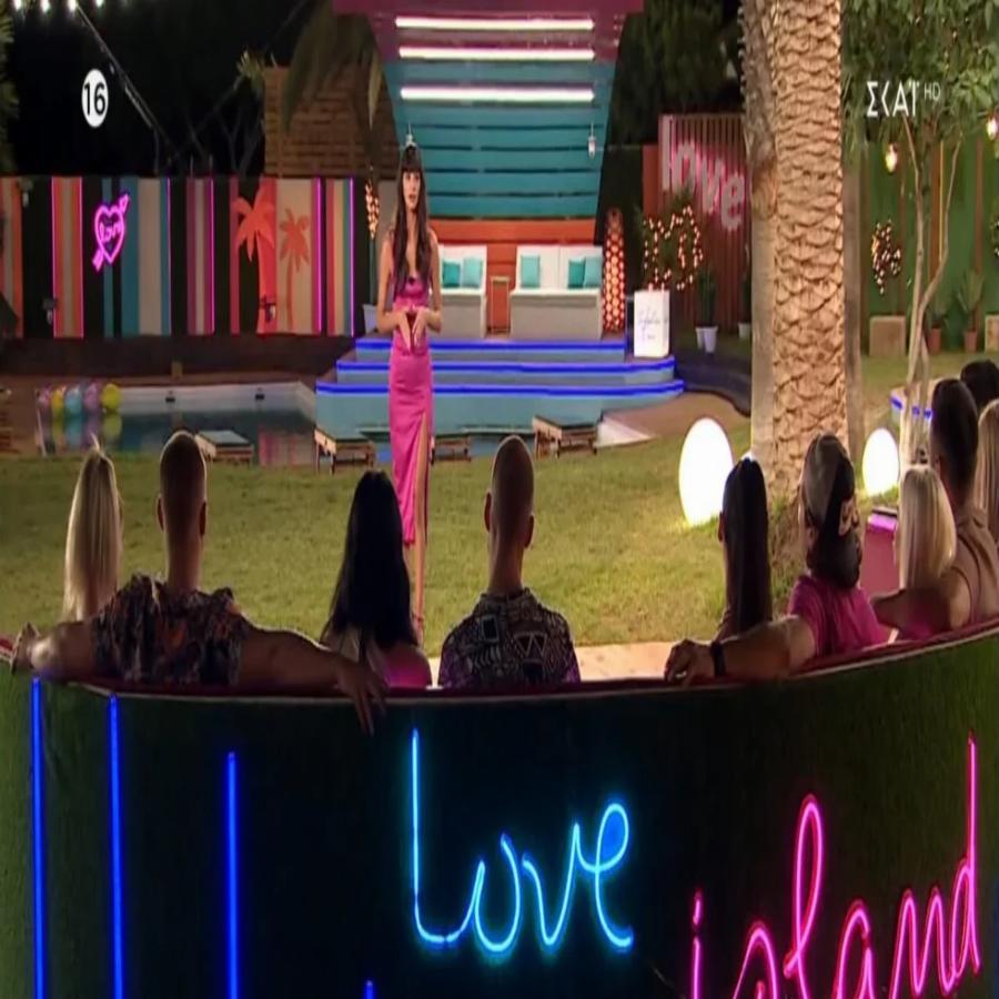 Τρέχουν και δεν φτάνουν στον ΣΚΑΪ: Γιατί οι Έλληνες δεν βλέπουν Love Island;