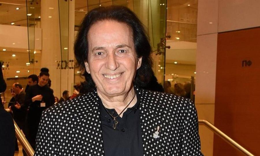 Πασχάλης: Η μουσική στα 16, οι θρυλικοί Olympians, η συμμετοχή στη Eurovision, η σχέση με την Αλίκη, ο ευτυχισμένος γάμος και η φυλάκιση