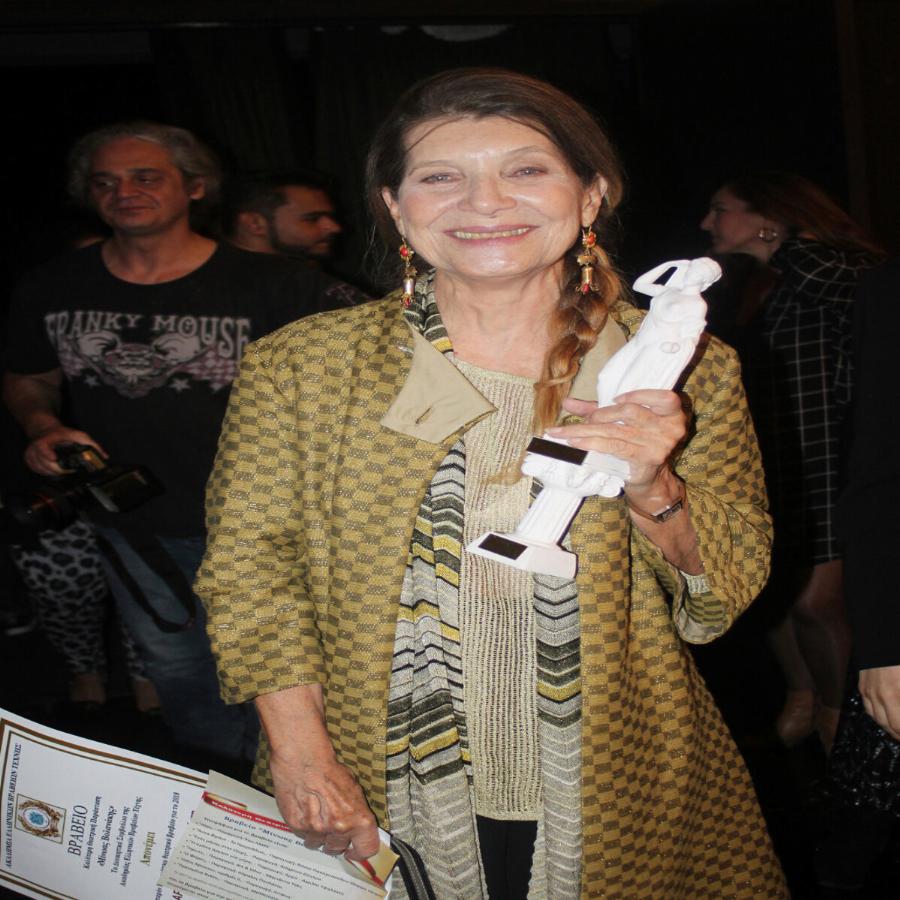 8 γυναίκες που άφησαν εποχή με την ομορφιά τους στην δεκαετία του ’70 και του ’80, παραμένουν κομψές και προσεγμένες μέχρι σήμερα