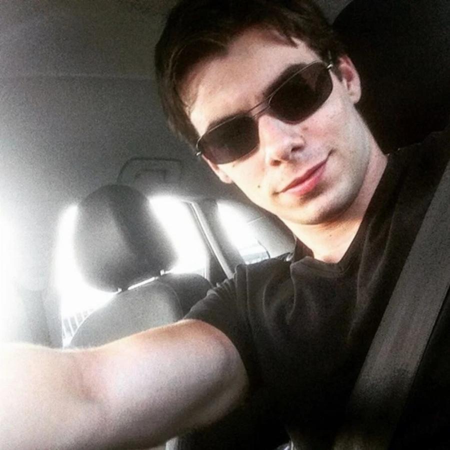 Ευγενία Μανωλίδου: Ο γιος της Αλέξανδρος από τον πρώτο της γάμο, έγινε 27 ετών και είναι σκηνοθέτης