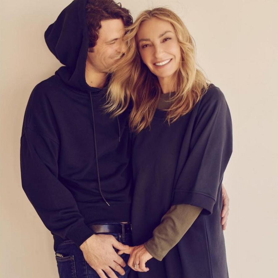 Ρούλα Ρέβη: Η εξομολόγηση για τη δύσκολη εφηβεία, το σχολείο που παράτησε, η μητρότητα και η διαφορά ηλικίας με τον Αποστόλη Τότσικα