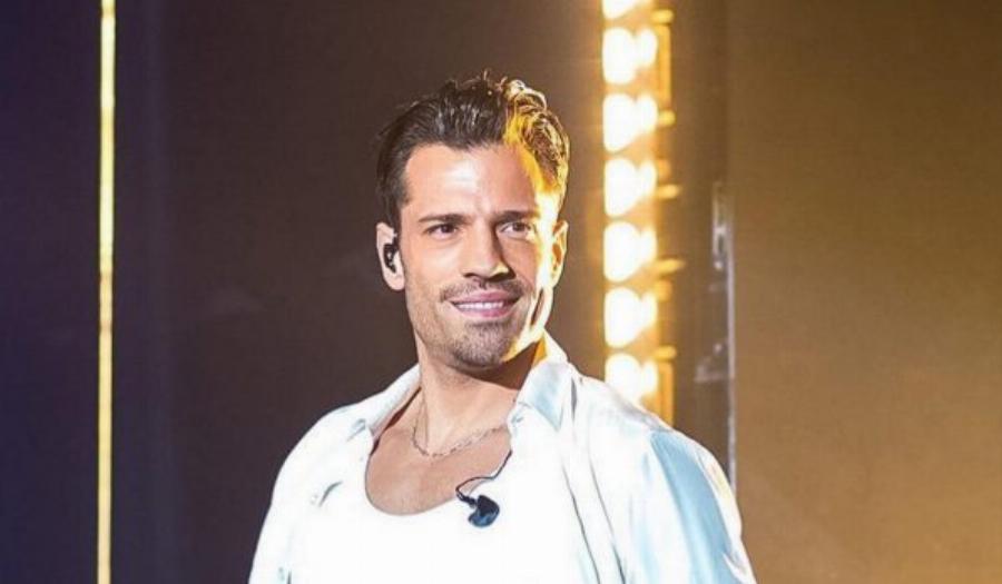 Άλλος άνθρωπος, διαφορετική φωνή: Πως ήταν ο Κωνσταντίνος Αργυρός πριν από 17 χρόνια στο “Fame Story 3”