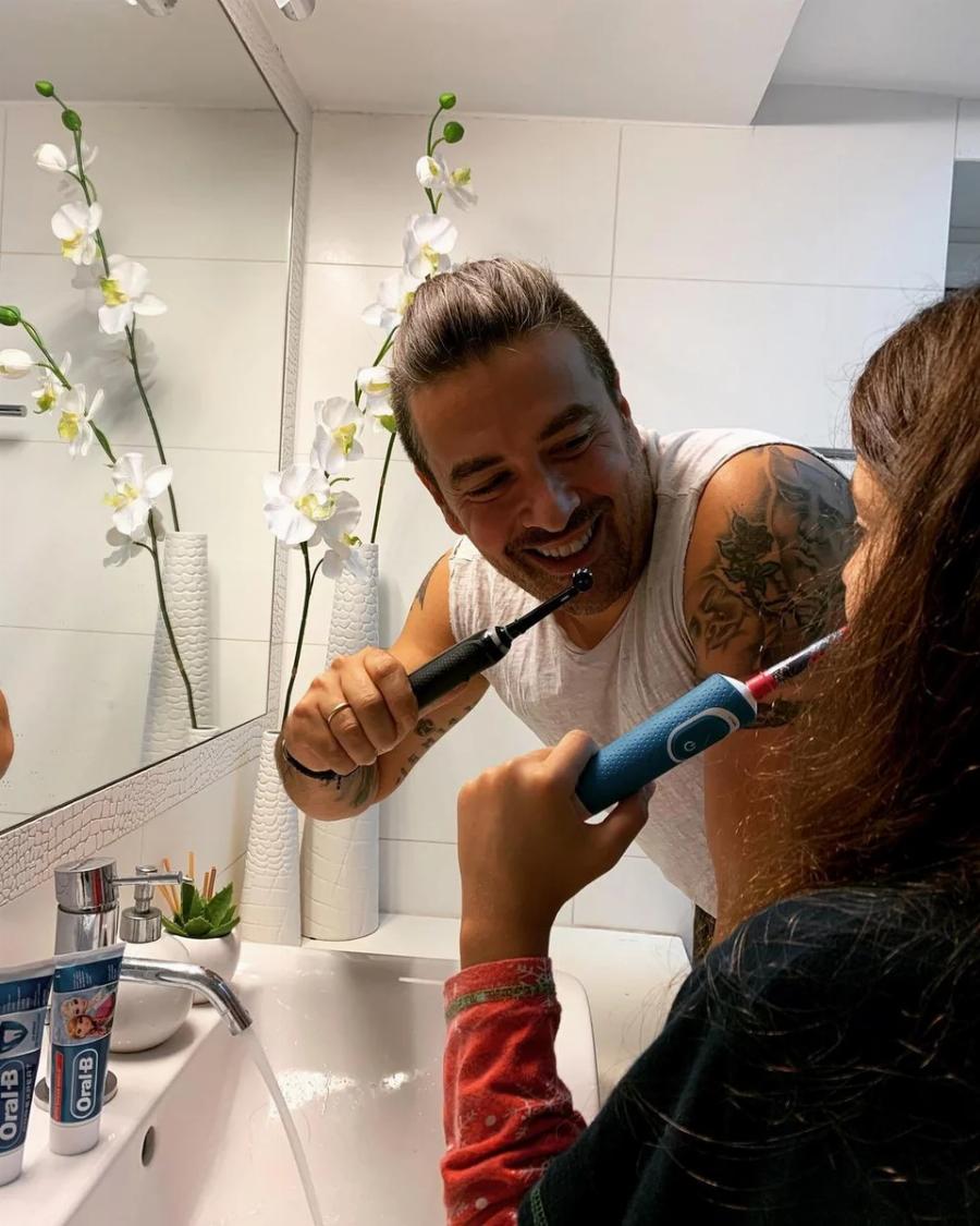 Κατάλευκο και ονειρεμένο: Αυτό είναι το μίνιμαλ σπίτι της Μαρίας Κορινθίου και του Γιάννη Αϊβάζη