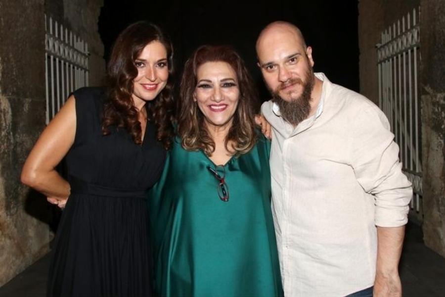 Ελένη Βιτάλη: Το ξεκίνημα στα πανηγύρια, η ψυχική νόσος, η περιπέτεια στη φυλακή, ο άντρας που ήταν πάντα δίπλα της και το ο γιος της