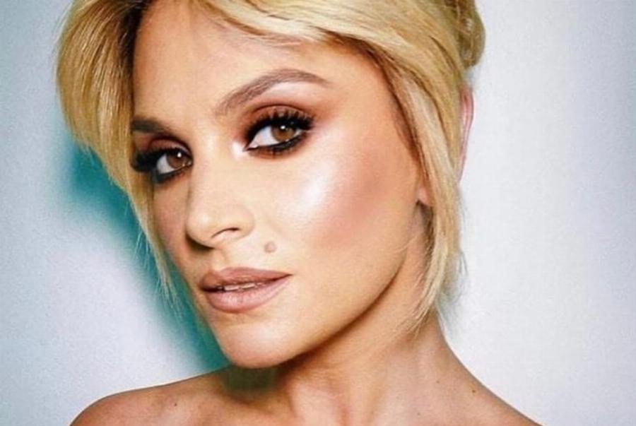 Ανανεωμένη η Ελεωνόρα Ζουγανέλη: Πάνε τα κοντά σγουρά μαλλιά της και έγινε αγνώριστη