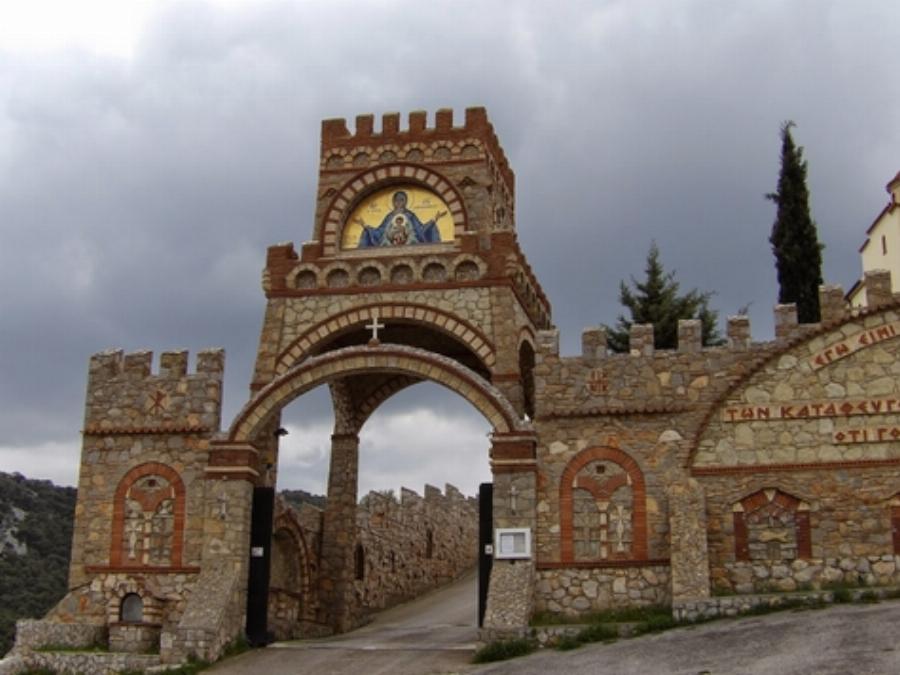 Παναγία Γοργοεπήκοος: Το Μοναστήρι στη Μάνδρα Αττικής με το θαυματουργό εικόνισμα από το Άγιο Όρος