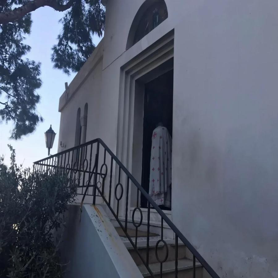 Κοσμοσυρροή στους Αγίους Ισιδώρους: «Για μας είσαι ο Άγιος Δημήτριος του Λυκαβηττού»