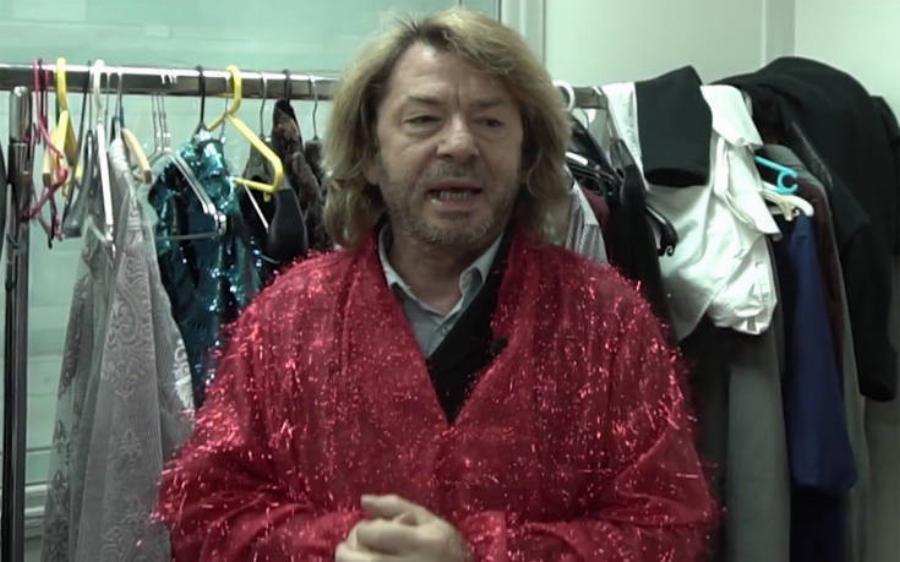 Νίκος Χορταρέας: Ο αστρολόγος – μέντιουμ με τις μεταμεσονύκτιες επομπές και το «κλικ» που τον έκανε να στραφεί στο Θεό