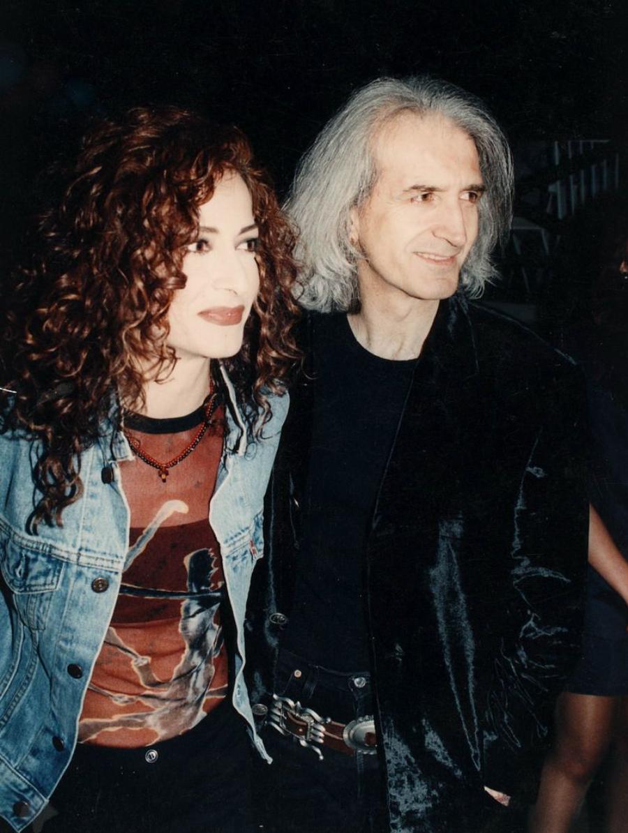 Άννα Βίσση: Οι άντρες της ζωής της, ο γάμος με τον Καρβέλα, οι πολυτάραχες εμπειρίας της και οι μεγάλες επιτυχίες με τα τραγούδια της