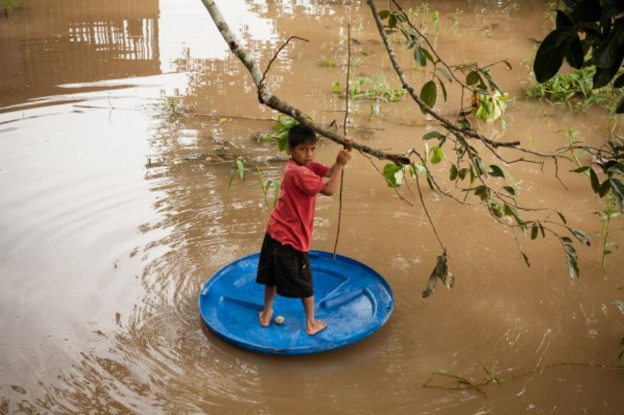 Η Μακεδονία του Αμαζονίου: Ο Δημήτρης Μαχαιρίδης και ο Διονύσης Κουρής έφτασαν μετά απο οδοιπορικό σε ένα μυθικό χωριό