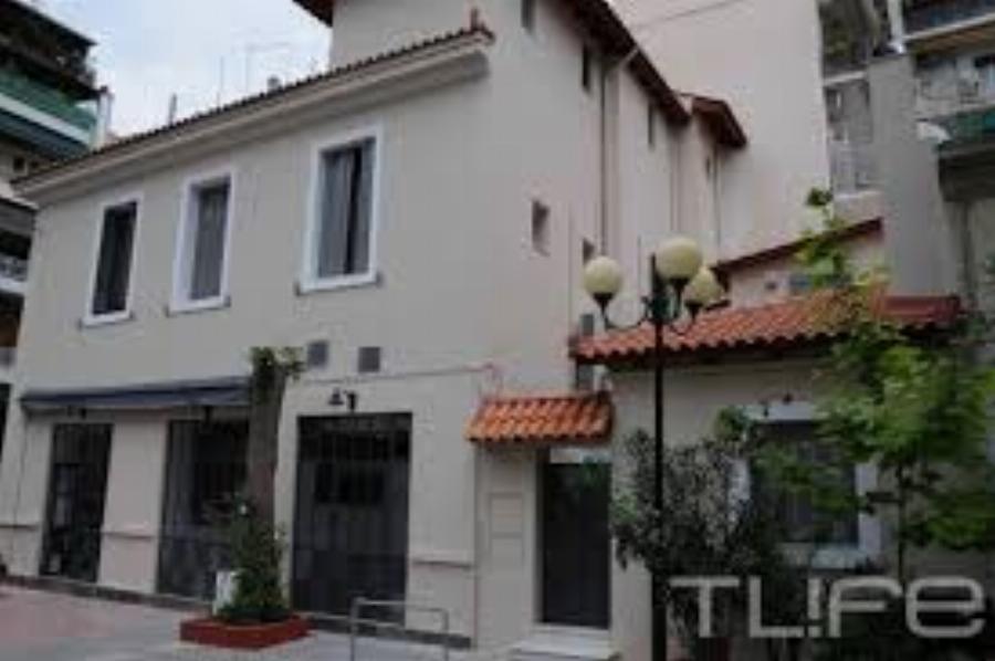 Τα καταφέρνει και χωρίς τον Χατζηγιάννη: Αυτή είναι η αμύθητη περιουσία της Ζέτας Μακρυπούλια