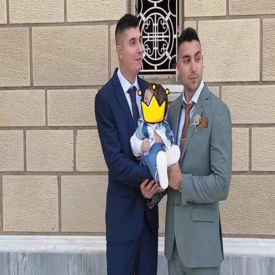 Βάφτιση σαν παραμύθι: Νονοί του μωρού οι δύο αστυνομικοί που το έσωσαν στον περασμένο απίστευτο χιονιά που έπληξε την Αττική