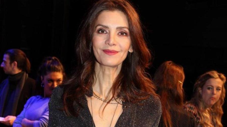 Δύο μέτρα θεά: Η βραδινή έξοδος της Κατερίνας Λέχου και η στυλάτη εμφάνιση με τα ατελείωτα πόδια της κόβουν την ανάσα